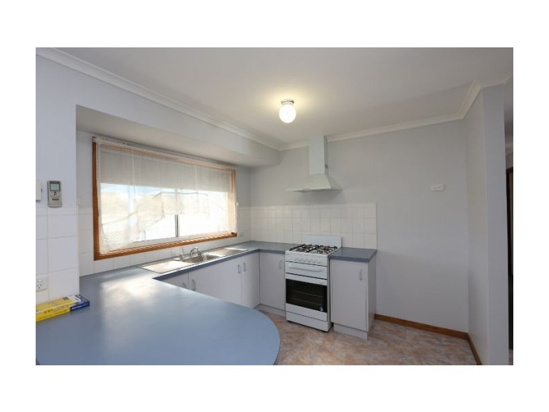 1/573 Webb Street, Lavington NSW 2641