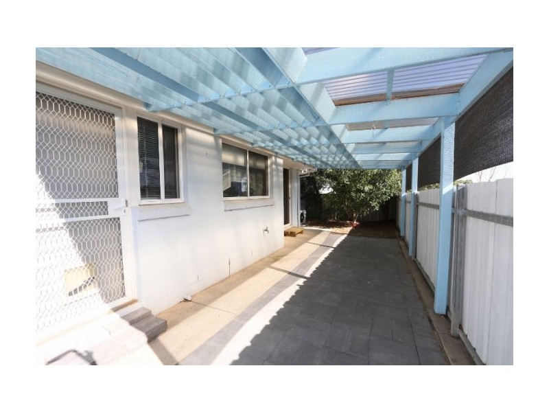 1/573 Webb Street, Lavington NSW 2641