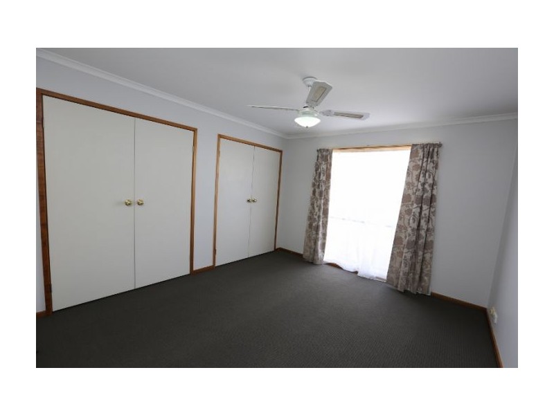 1/573 Webb Street, Lavington NSW 2641