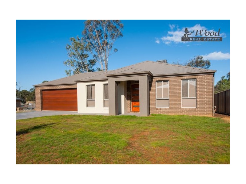 14 Henschke Avenue, Thurgoona NSW 2640