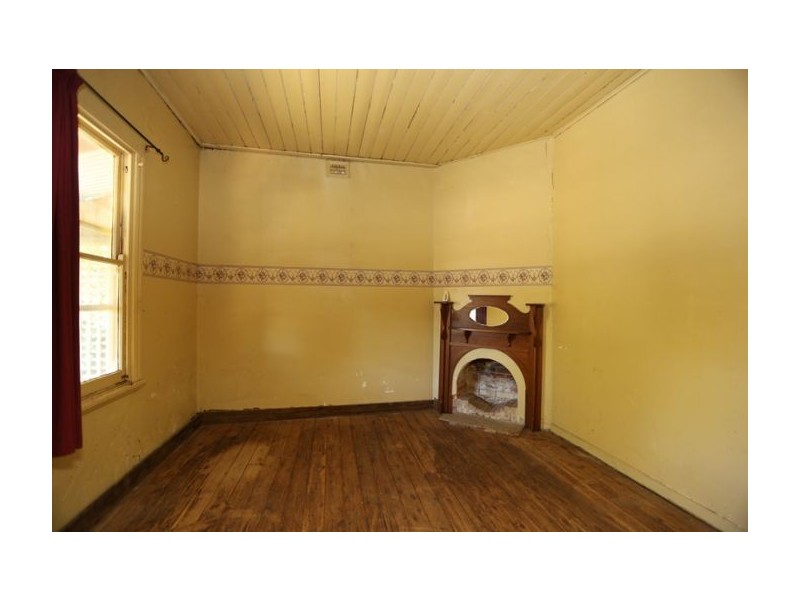 30 South Street, Henty NSW 2658