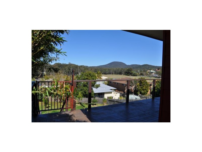 41 Wallace Street, Scotts Head NSW 2447