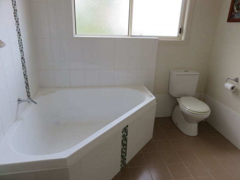 12 Grant Crescent, Macksville NSW 2447