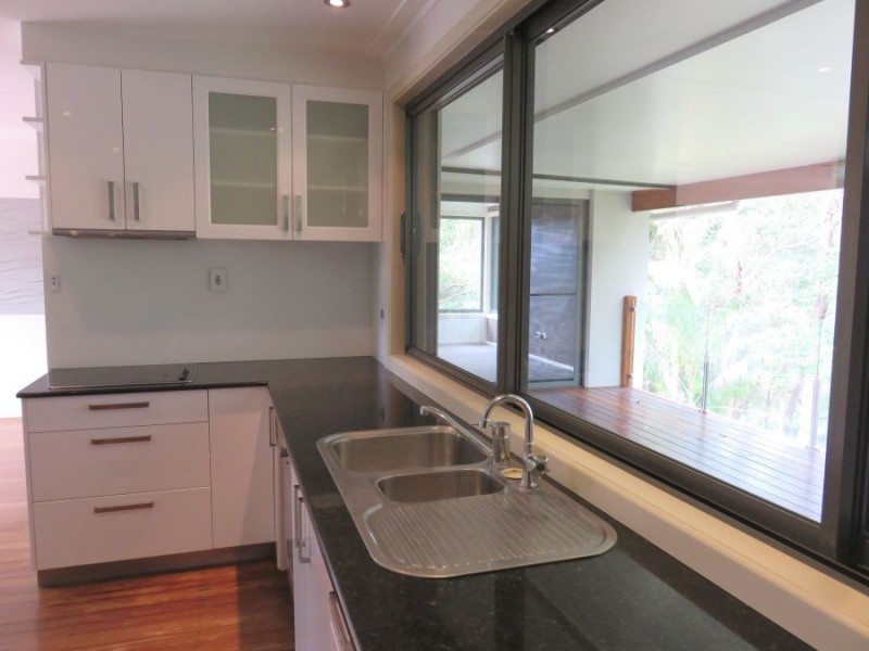 16 BLUE LUBEN CLOSE, KORORA, Coffs Harbour NSW 2450