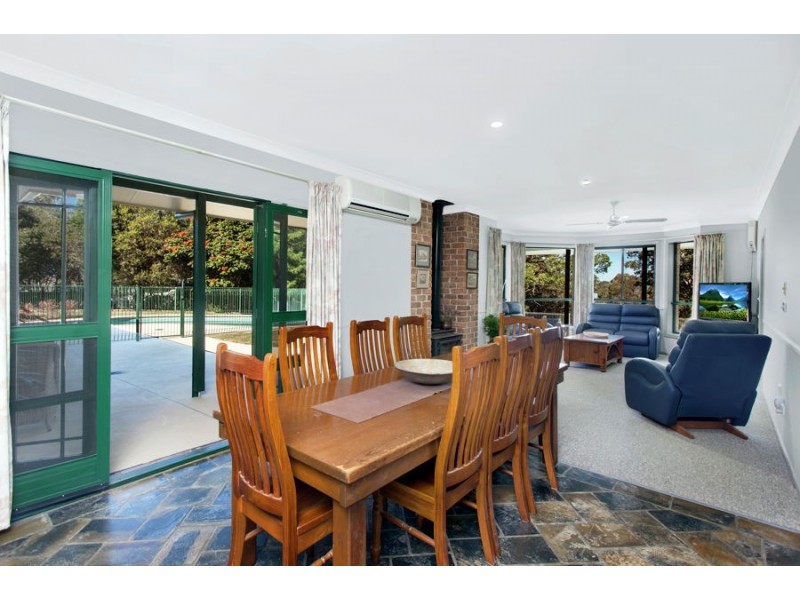 135 Florence Wilmont Drive, Nambucca Heads NSW 2448