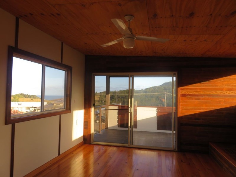 12 Hill Street, Scotts Head NSW 2447