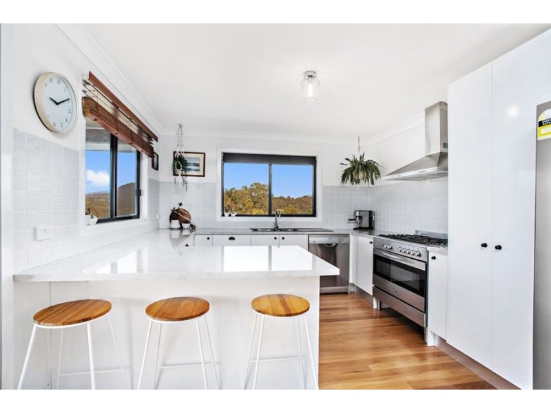 13 Hill Street, Scotts Head NSW 2447