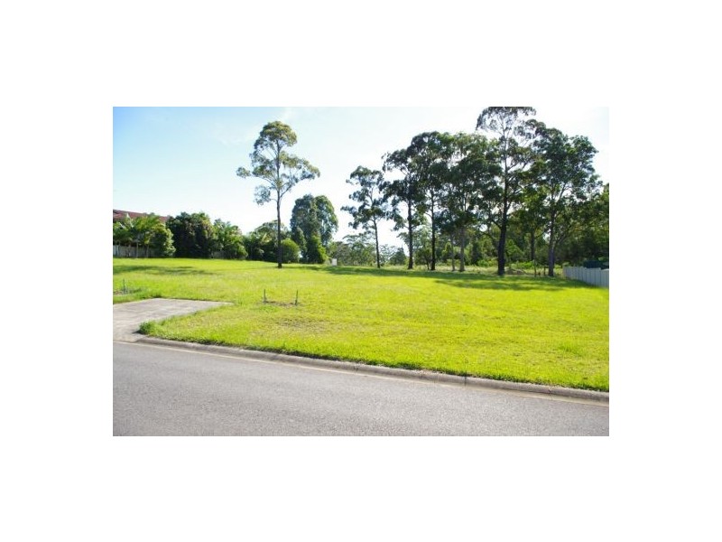 Dubois Max Graham Drive, Valla Beach NSW 2448