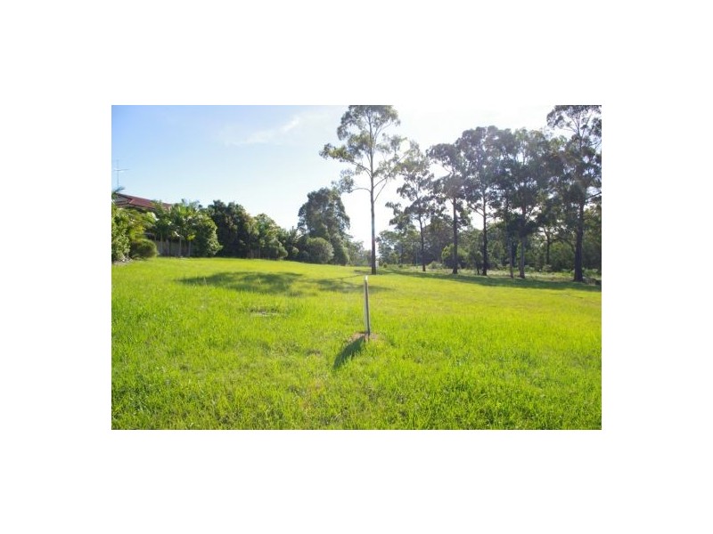 Dubois Max Graham Drive, Valla Beach NSW 2448