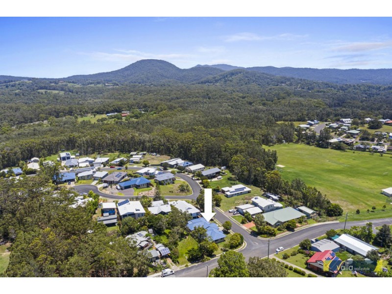 27 Vernon Street, Scotts Head NSW 2447