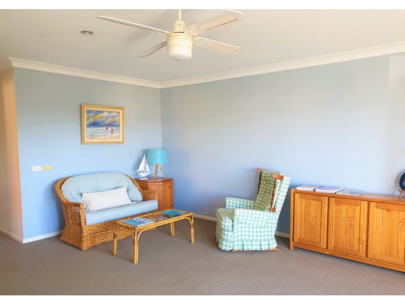 Unit 4 /14 Coopers Lane, Urunga NSW 2455