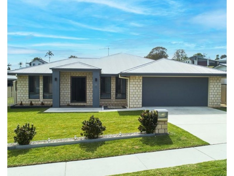 25 Lloyd Street, Macksville NSW 2447