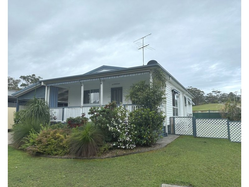 90 WATTLEGROVE TERRACE, Valla Beach NSW 2448