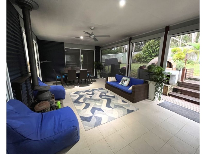 21 Sandpiper Drive, Scotts Head NSW 2447