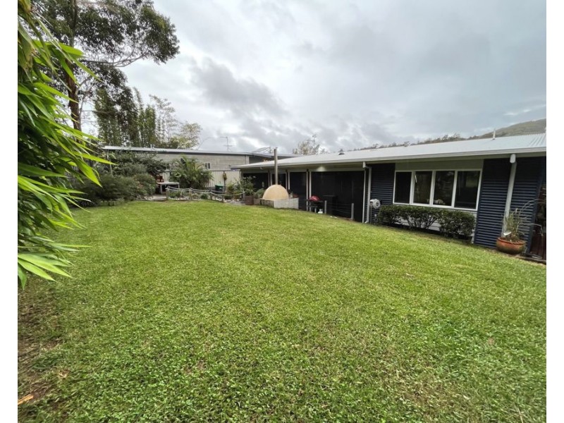 21 Sandpiper Drive, Scotts Head NSW 2447