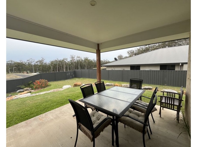8 Seaforth Drive, Valla Beach NSW 2448