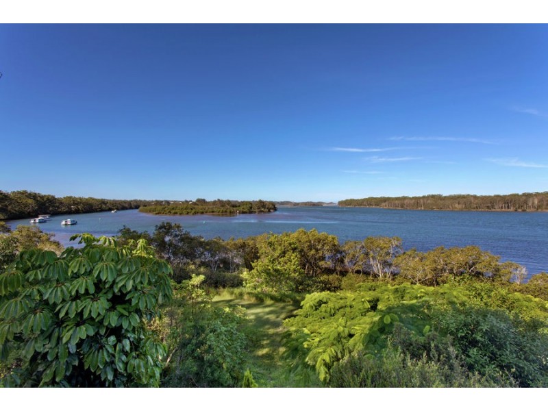 13 Edgewater Drive, Nambucca Heads NSW 2448