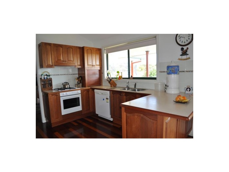 6 Bohemia, Stuarts Point NSW 2441