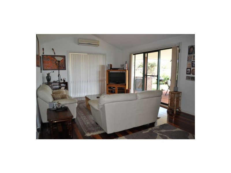 6 Bohemia, Stuarts Point NSW 2441
