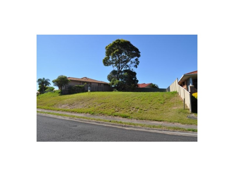 13 River Oak Crescent, Scotts Head NSW 2447
