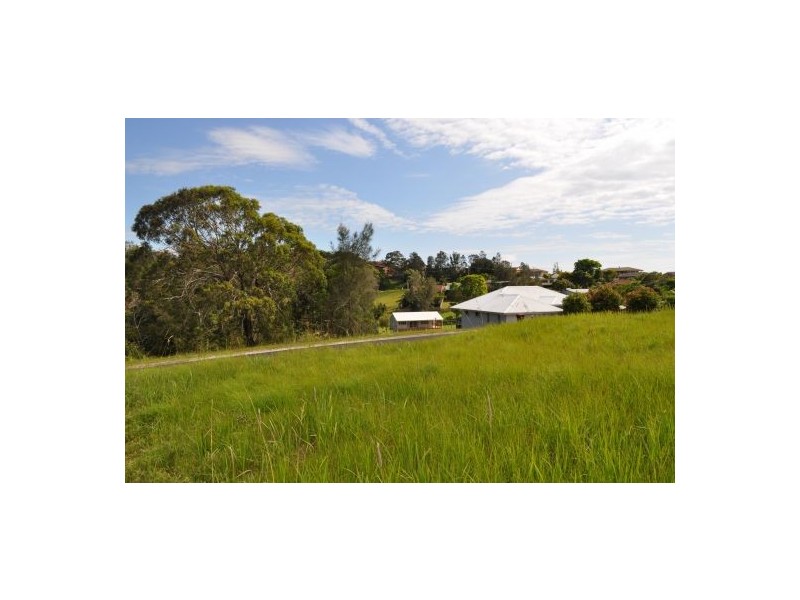 13 River Oak Crescent, Scotts Head NSW 2447