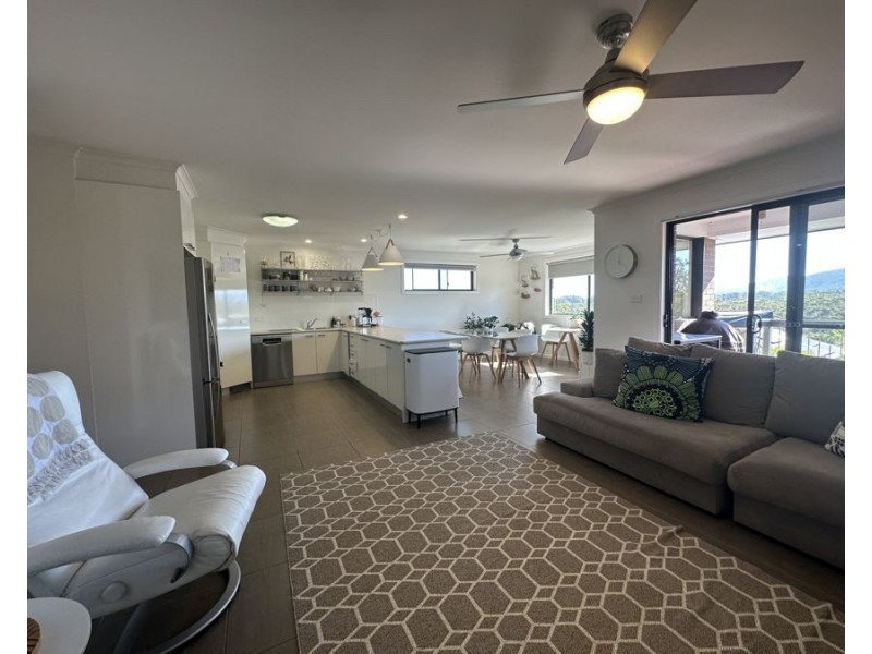 102a Ocean View Drive, Valla Beach NSW 2448