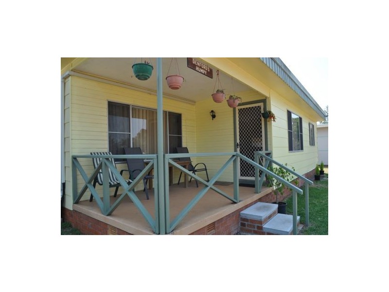 18 Ninth Avenue, Stuarts Point NSW 2441