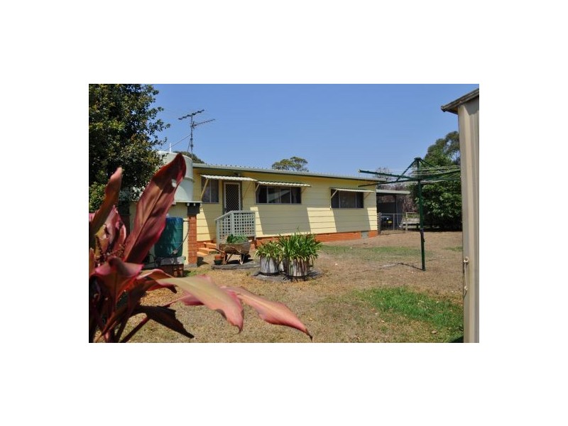 18 Ninth Avenue, Stuarts Point NSW 2441