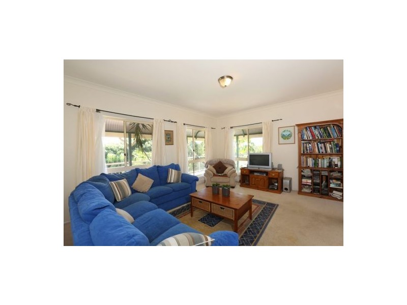 2 Shores Close, Valla Beach NSW 2448