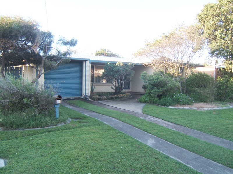 10 Lapoinya Cr, Warana QLD 4575