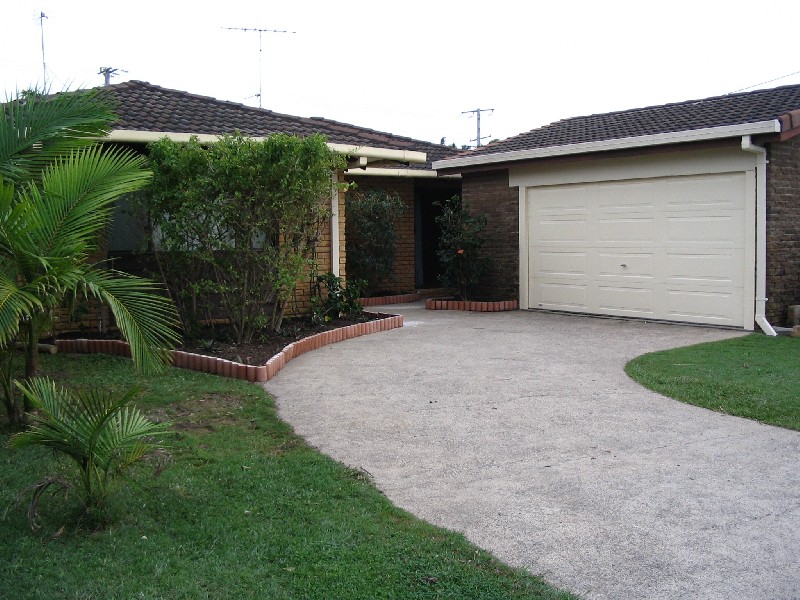 8  Malinya Drive, Buddina QLD 4575