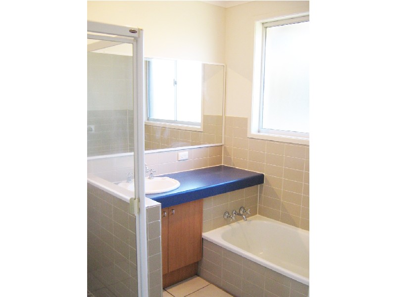 6 Palkana Drive, Warana QLD 4575