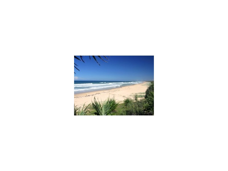 1 Otama Court, Warana QLD 4575