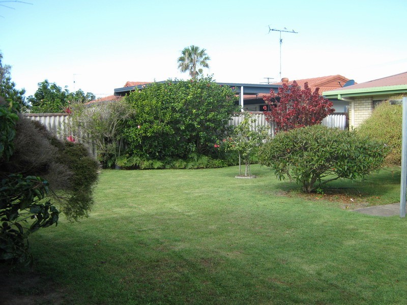 11 Coonawa St, Buddina QLD 4575