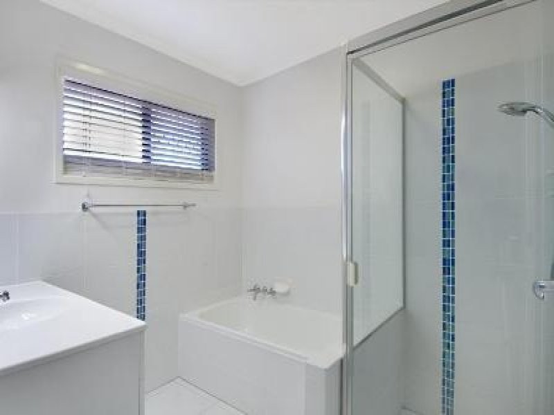 Warana QLD 4575