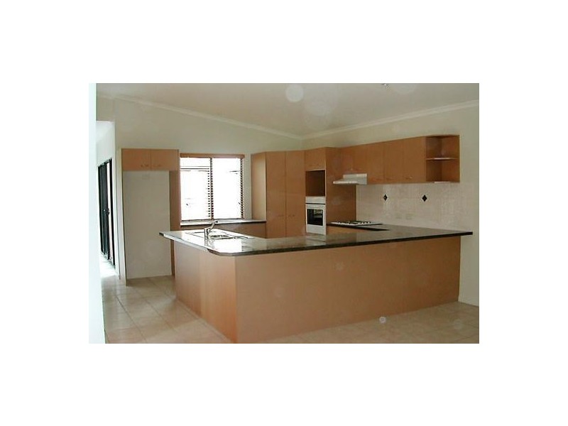 4 GRENADA WAY, Kawana Island QLD 4575