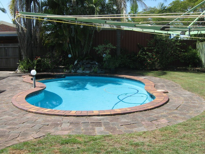 10 Pheasant St, Buddina QLD 4575
