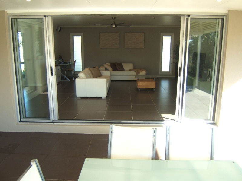 Warana QLD 4575