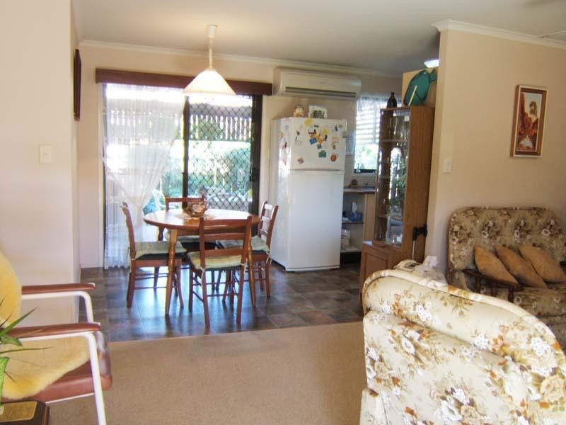 Warana QLD 4575