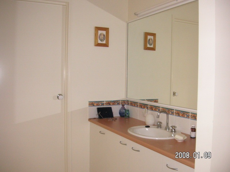 4 Seychelles Place, Kawana Island QLD 4575