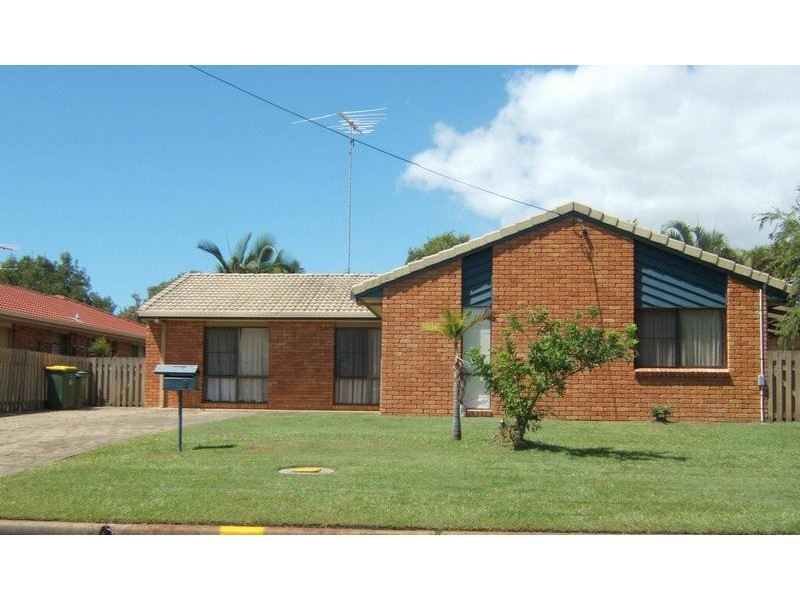 8 Peacock Crescent, Bokarina QLD 4575