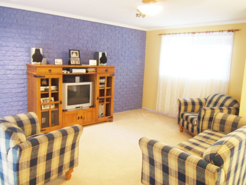 Warana QLD 4575