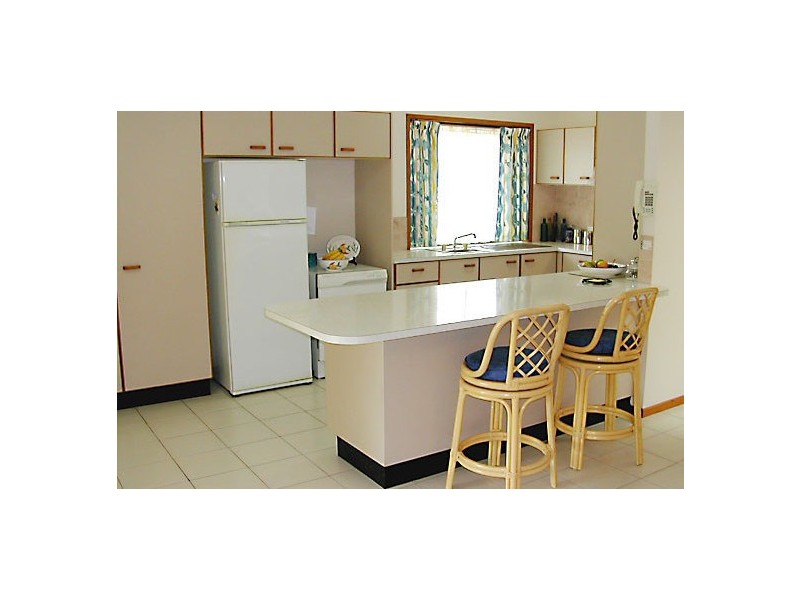 72 Lowanna Drv, Buddina QLD 4575