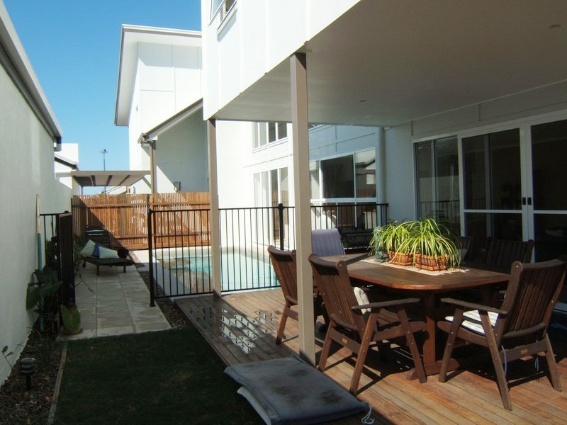 Kawana Island QLD 4575