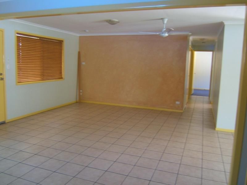 53 Sunbird Chase, Buddina QLD 4575