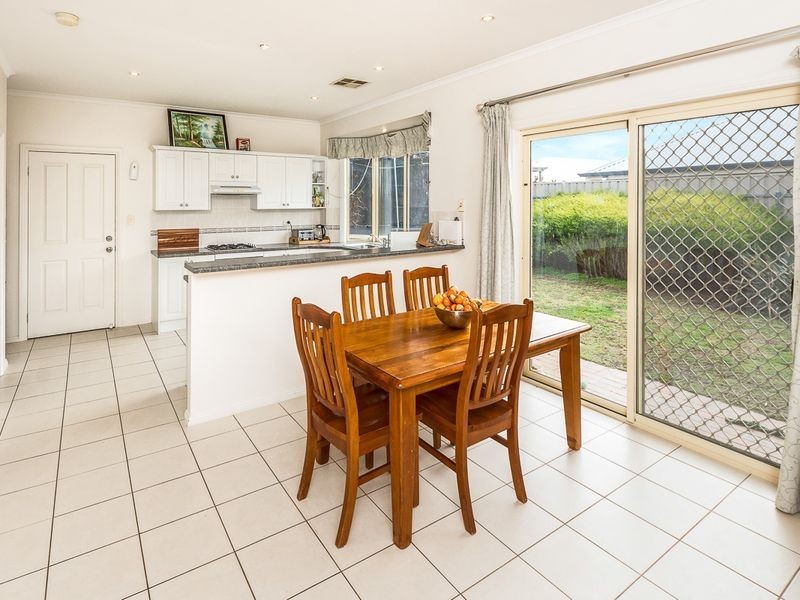 11 Tate Avenue, Mount Barker SA 5251