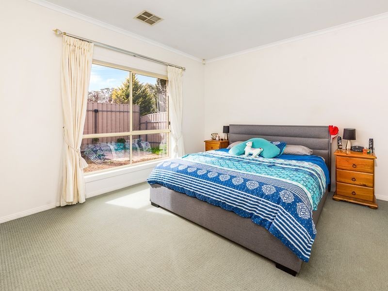 11 Tate Avenue, Mount Barker SA 5251