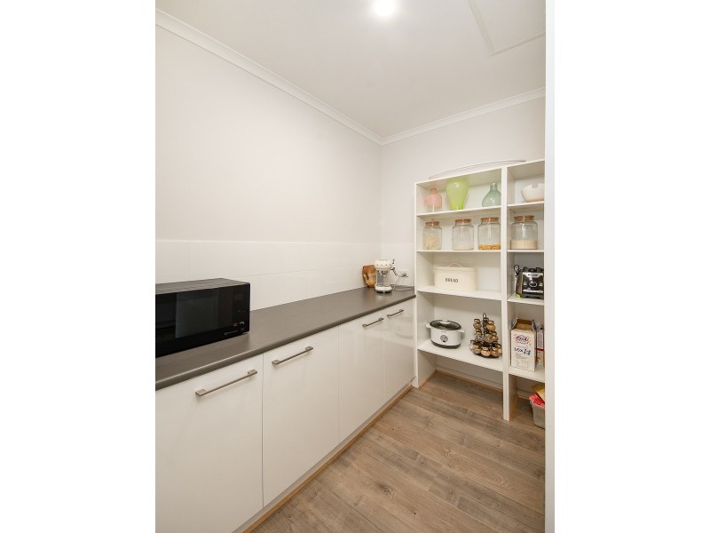 18 Kangaroo Terrace, Mount Barker SA 5251