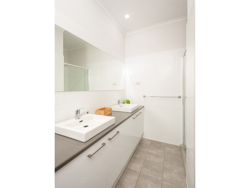 18 Kangaroo Terrace, Mount Barker SA 5251