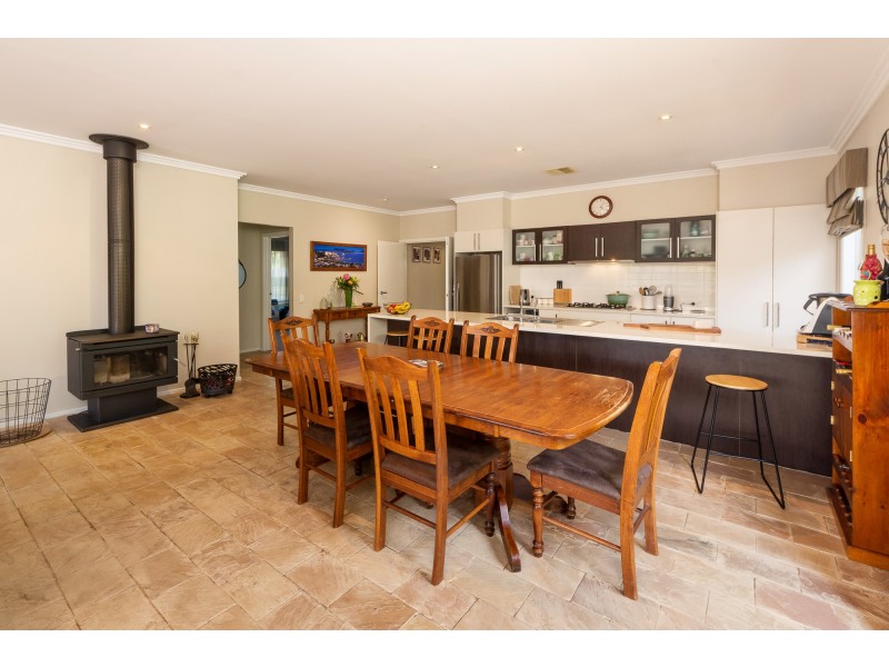 16 Barton Circuit, Mount Barker SA 5251